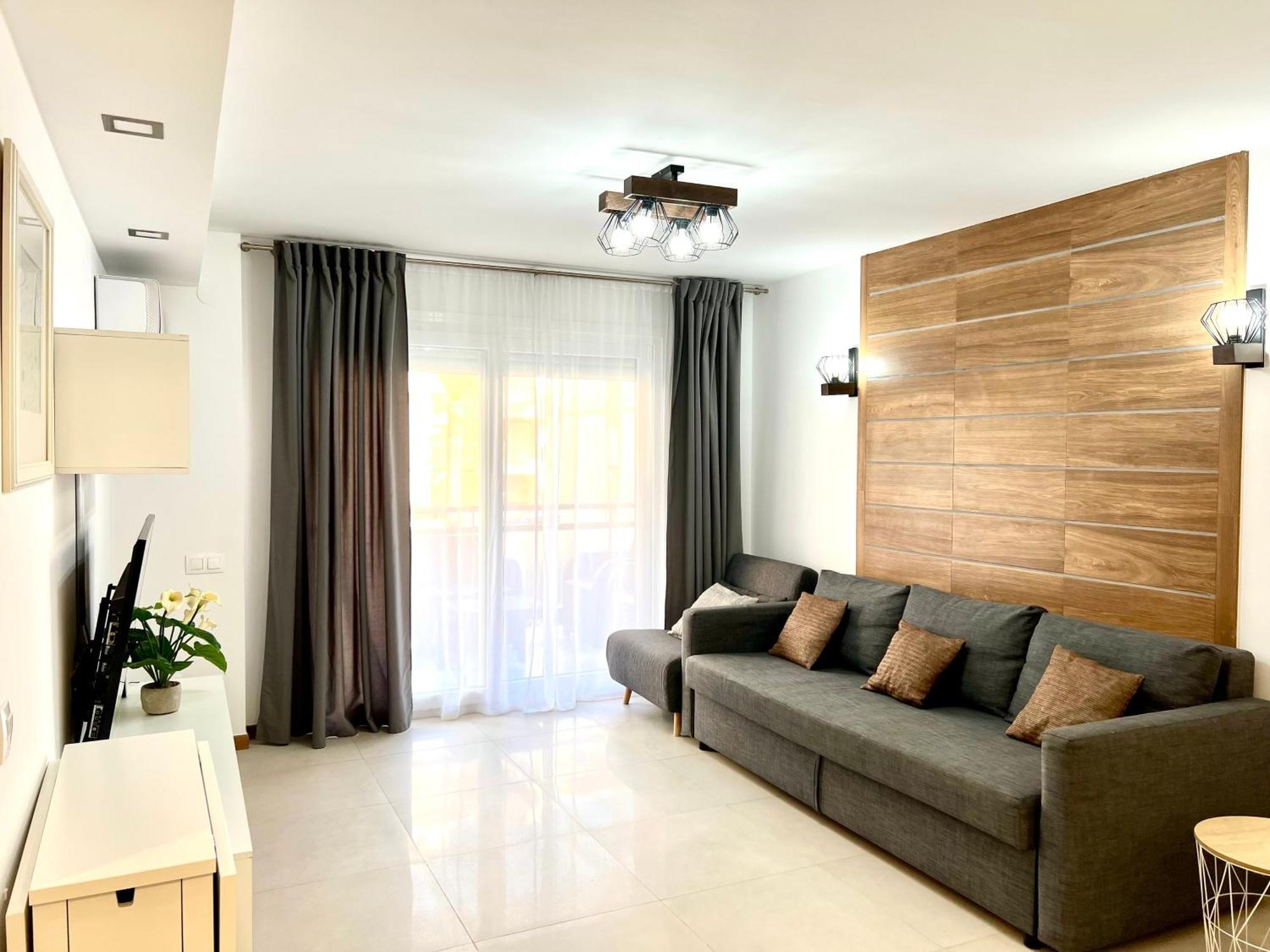 Confortable Apartamento En Ла-Пинеда Экстерьер фото